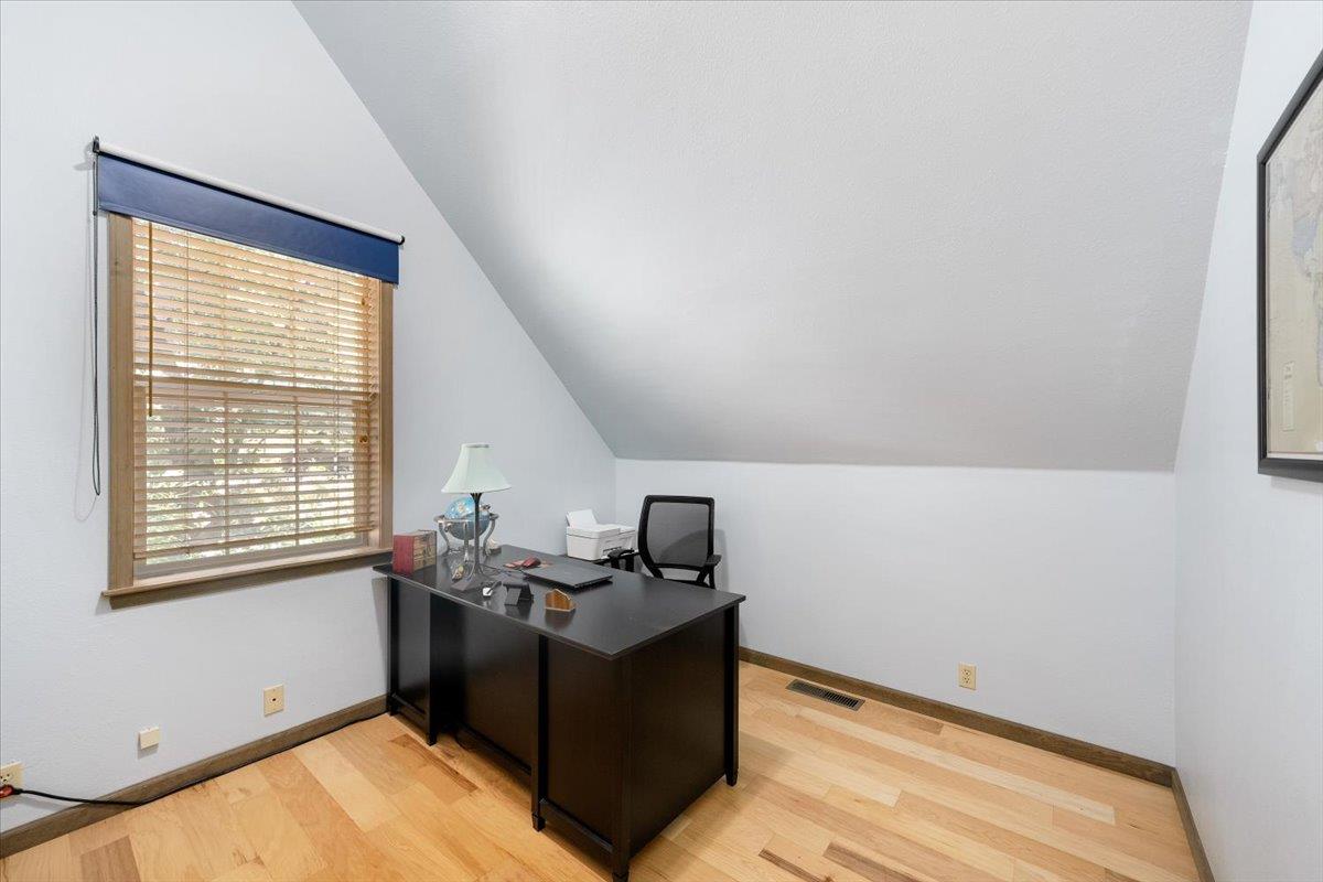 Detail Gallery Image 25 of 65 For 4036 Valley Vista Dr, Camino,  CA 95709 - 4 Beds | 2/1 Baths
