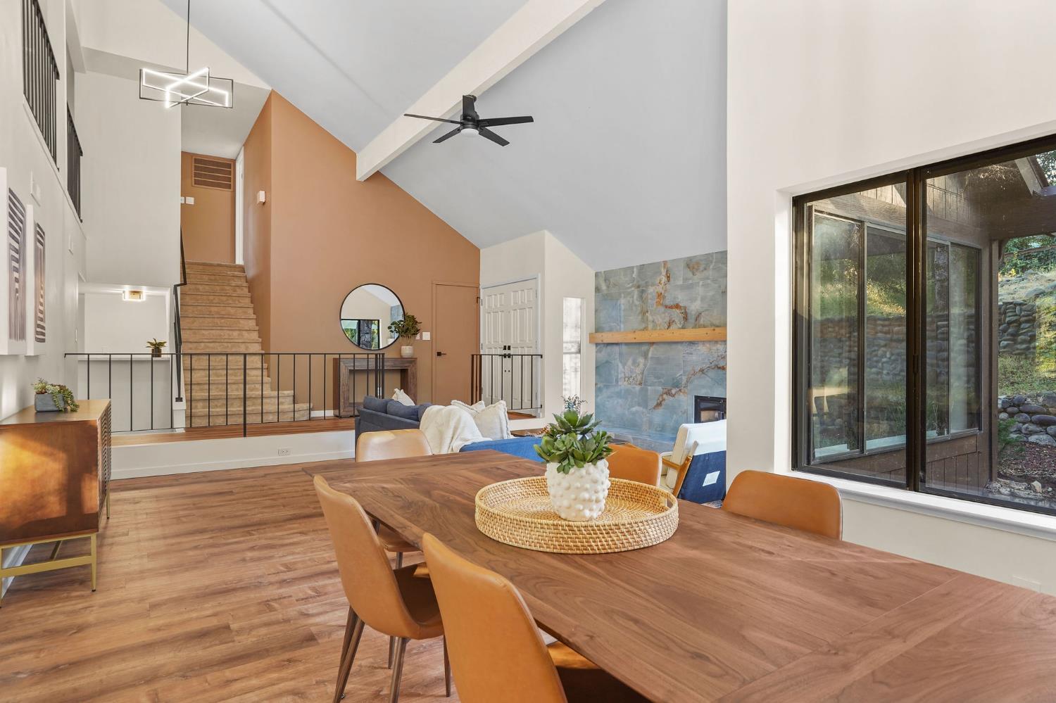 Detail Gallery Image 20 of 87 For 9775 Oak Leaf Way, Granite Bay,  CA 95746 - 5 Beds | 3 Baths