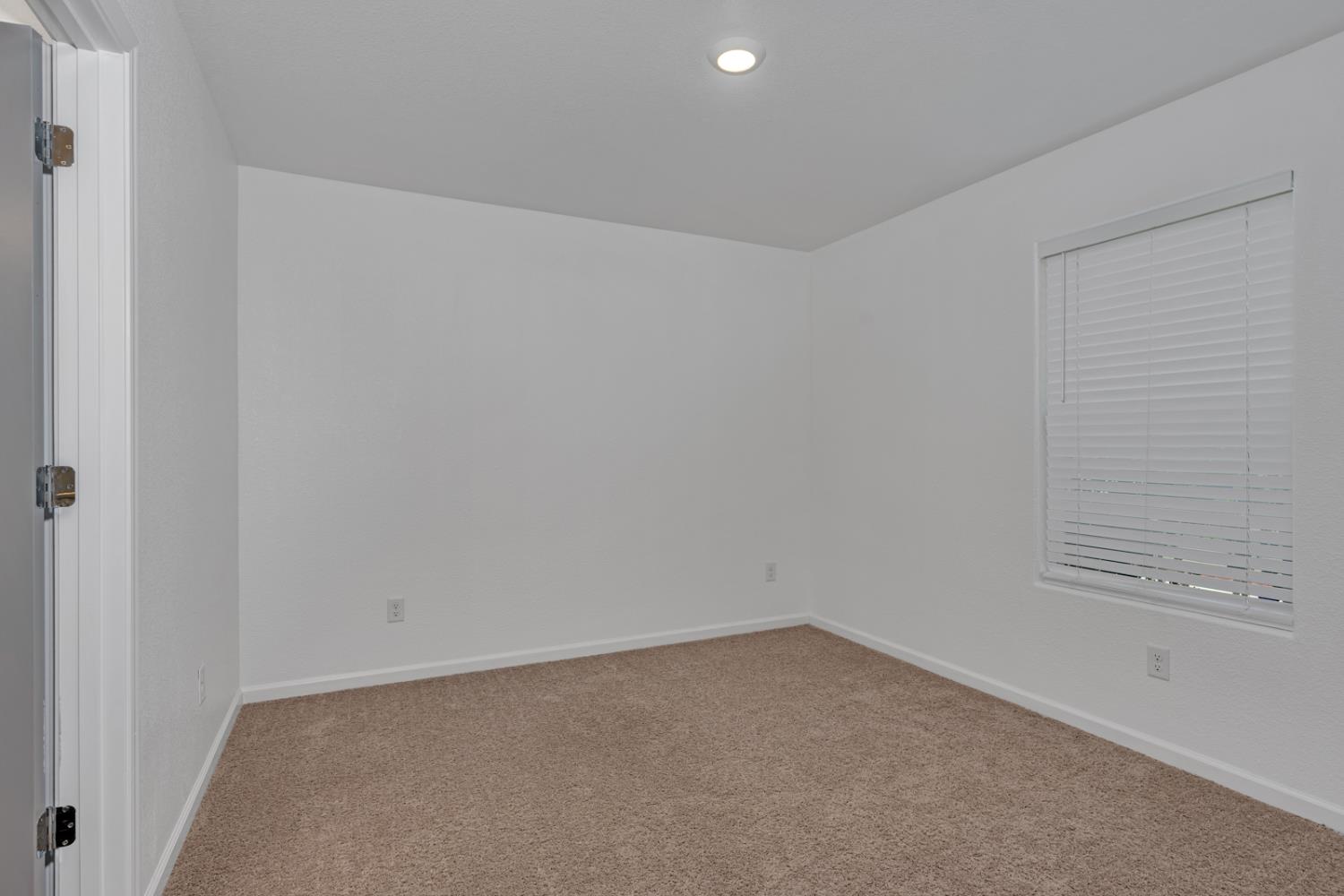 Detail Gallery Image 14 of 58 For 1807 Patricia Ct, Los Banos,  CA 93635 - 4 Beds | 3 Baths