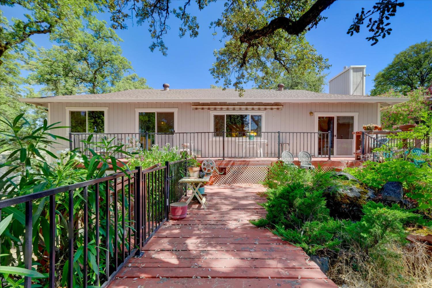 Detail Gallery Image 35 of 67 For 19009 Swallow Way, Penn Valley,  CA 95946 - 3 Beds | 2 Baths