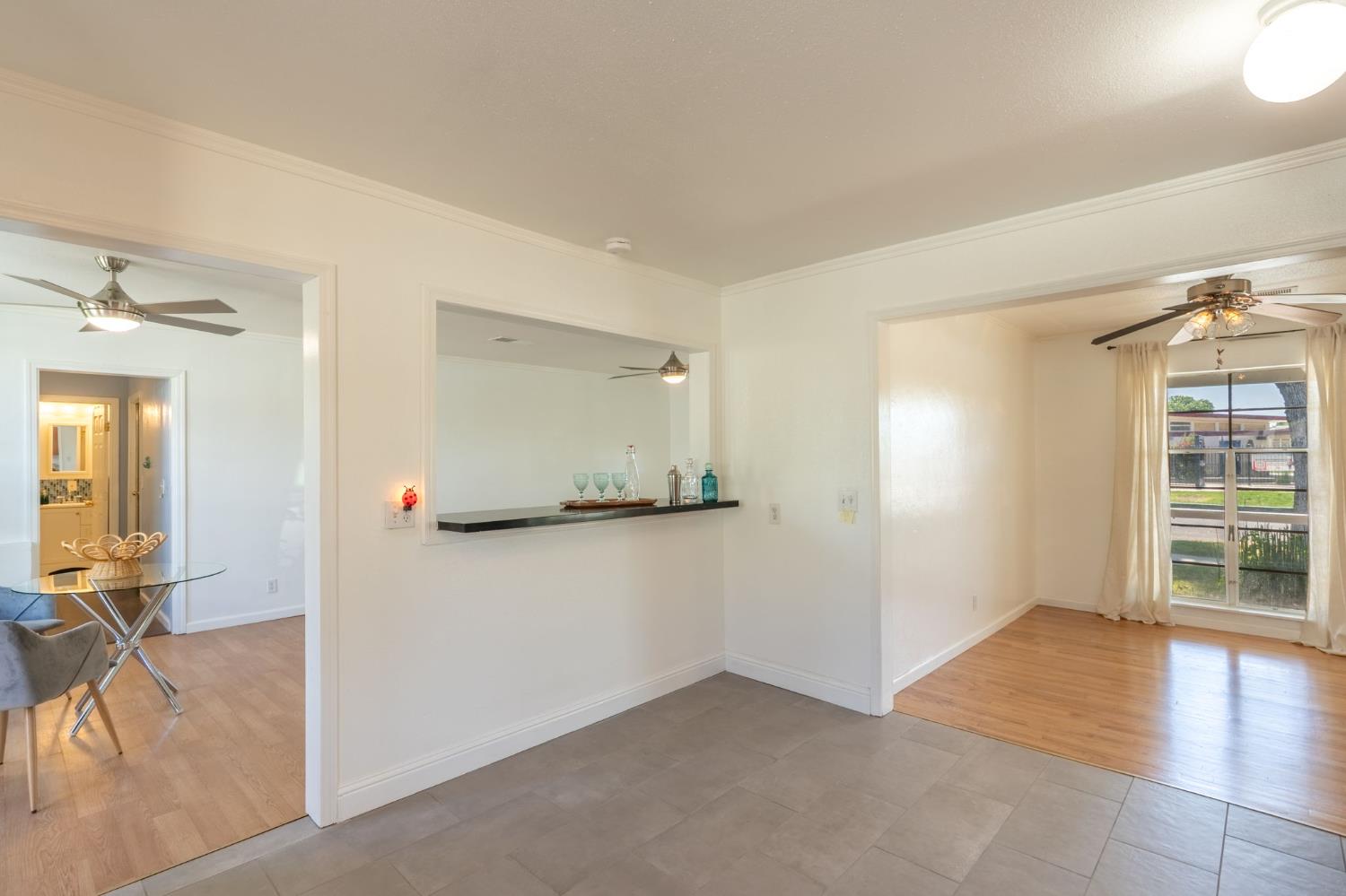 Detail Gallery Image 18 of 29 For 2107 S St, Merced,  CA 95340 - 3 Beds | 2 Baths
