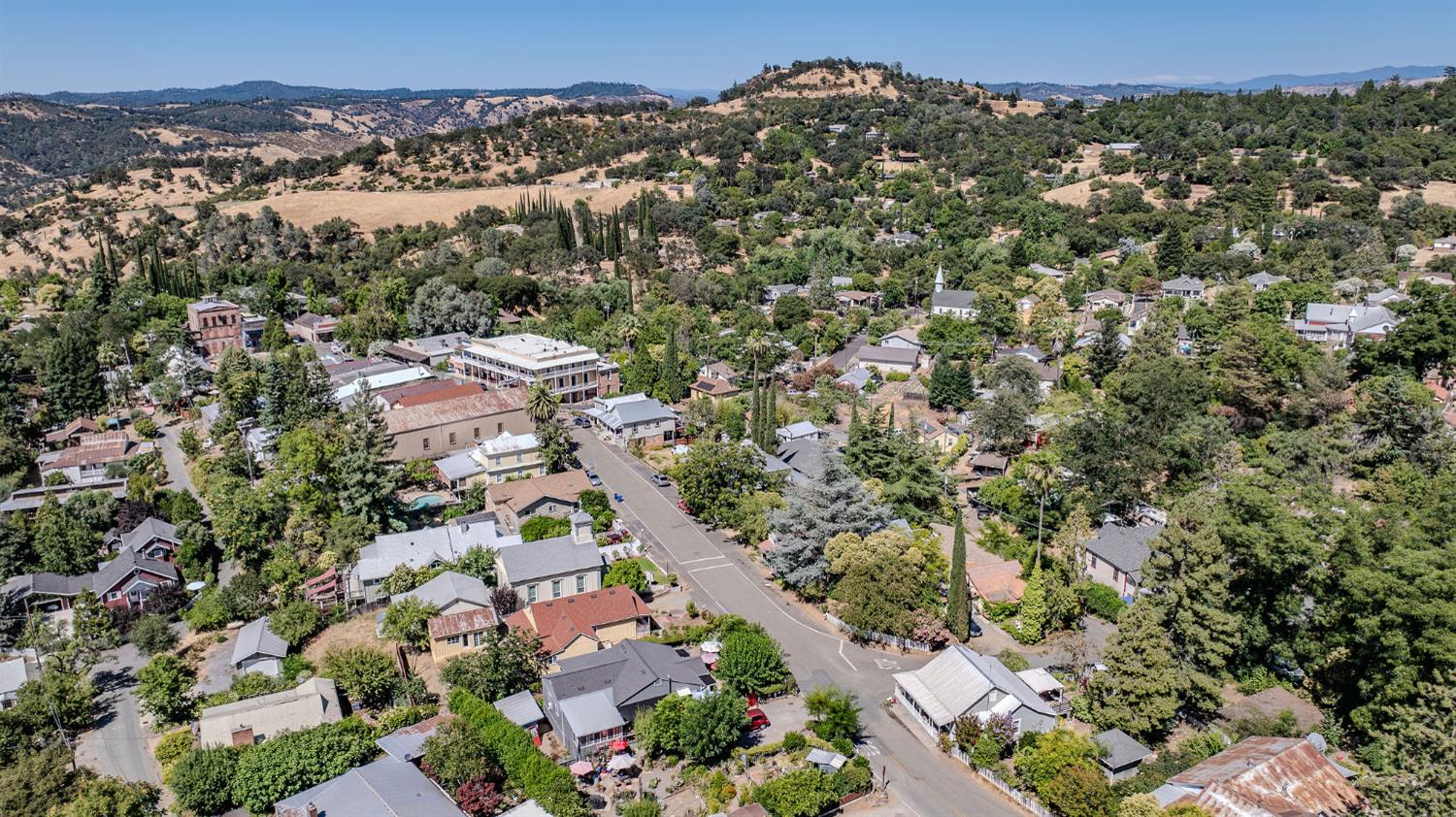 Detail Gallery Image 20 of 54 For 8201 Highway 49, Mokelumne Hill,  CA 95245 - 3 Beds | 2/1 Baths
