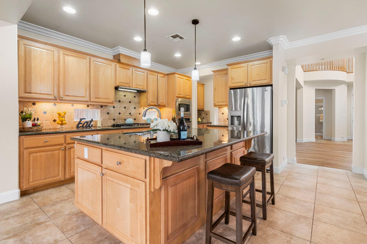 Detail Gallery Image 17 of 48 For 122 N Sierra Madre St, Tracy,  CA 95391 - 4 Beds | 3 Baths