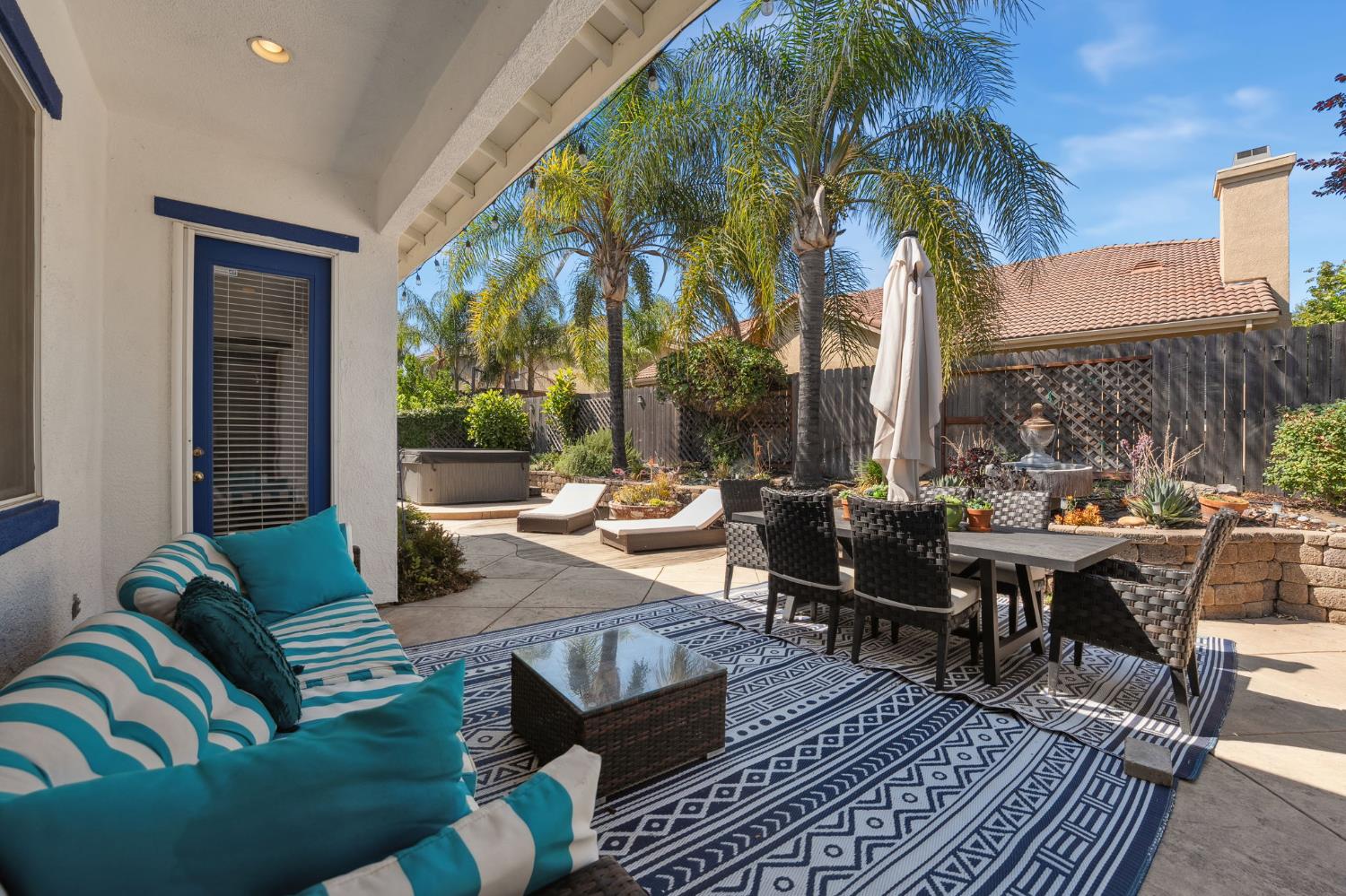 Detail Gallery Image 36 of 60 For 5054 Stroman Ln, Sacramento,  CA 95835 - 3 Beds | 2/1 Baths