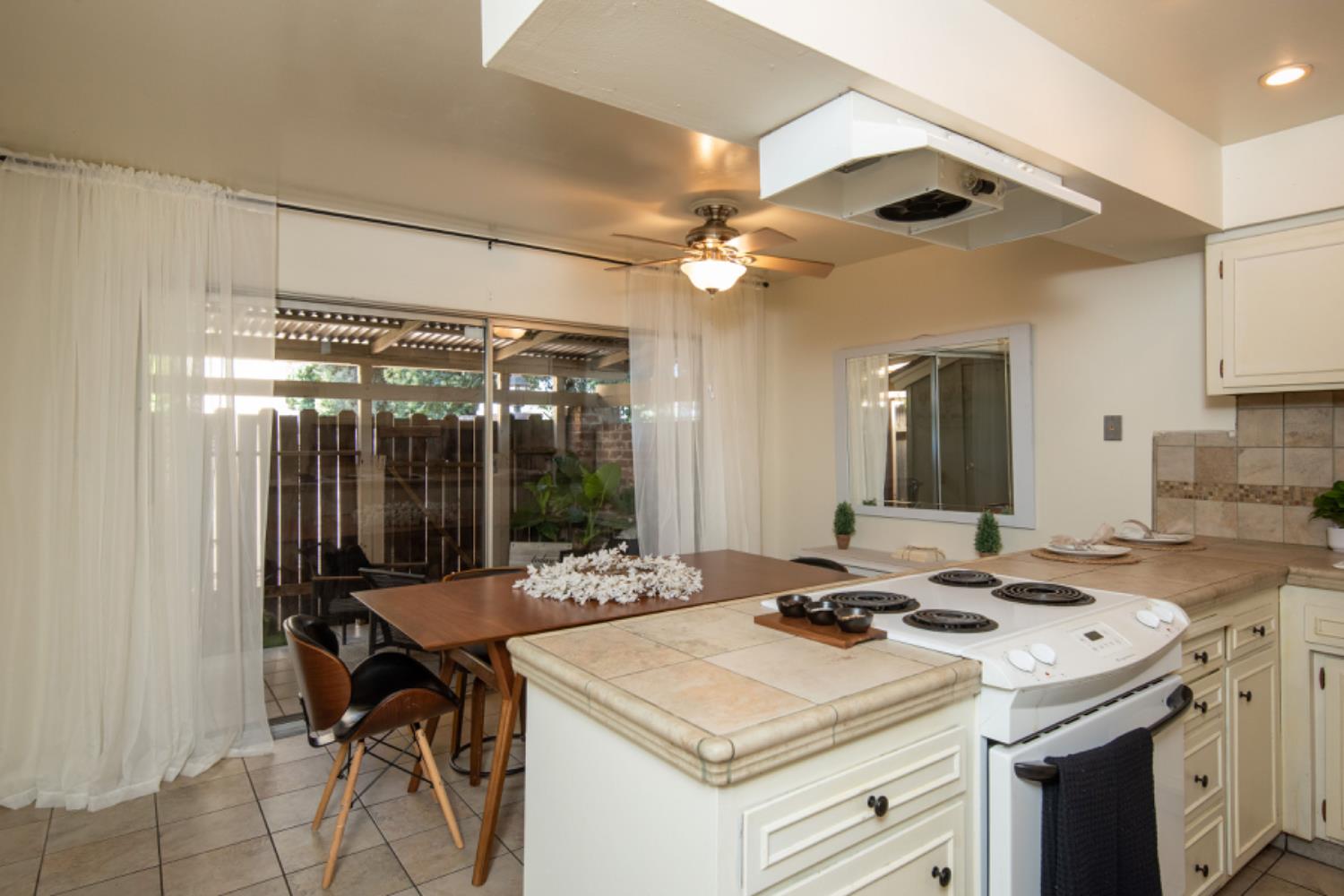 Detail Gallery Image 10 of 36 For 617 W Granger Ave #95,  Modesto,  CA 95350 - 3 Beds | 2 Baths