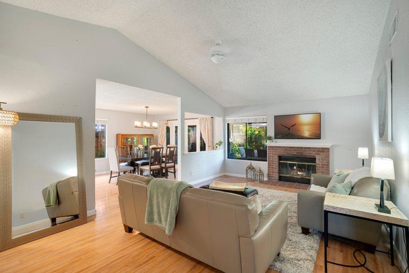 Detail Gallery Image 6 of 33 For 8216 Oakenshaw Way, Orangevale,  CA 95662 - 3 Beds | 2 Baths