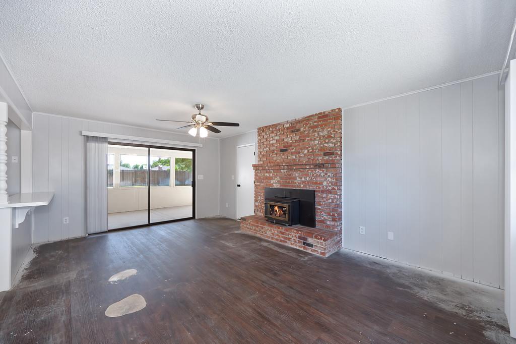 Detail Gallery Image 6 of 43 For 223 Kadota Ave, Atwater,  CA 95301 - 4 Beds | 2 Baths