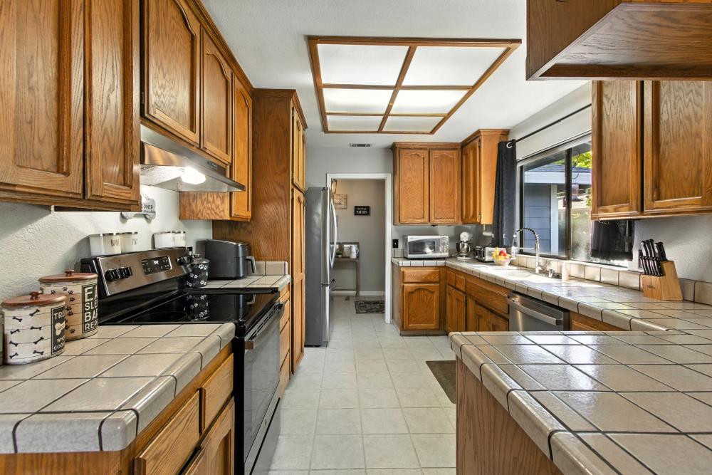 Detail Gallery Image 14 of 36 For 6023 Garden Towne Way, Orangevale,  CA 95662 - 3 Beds | 2 Baths