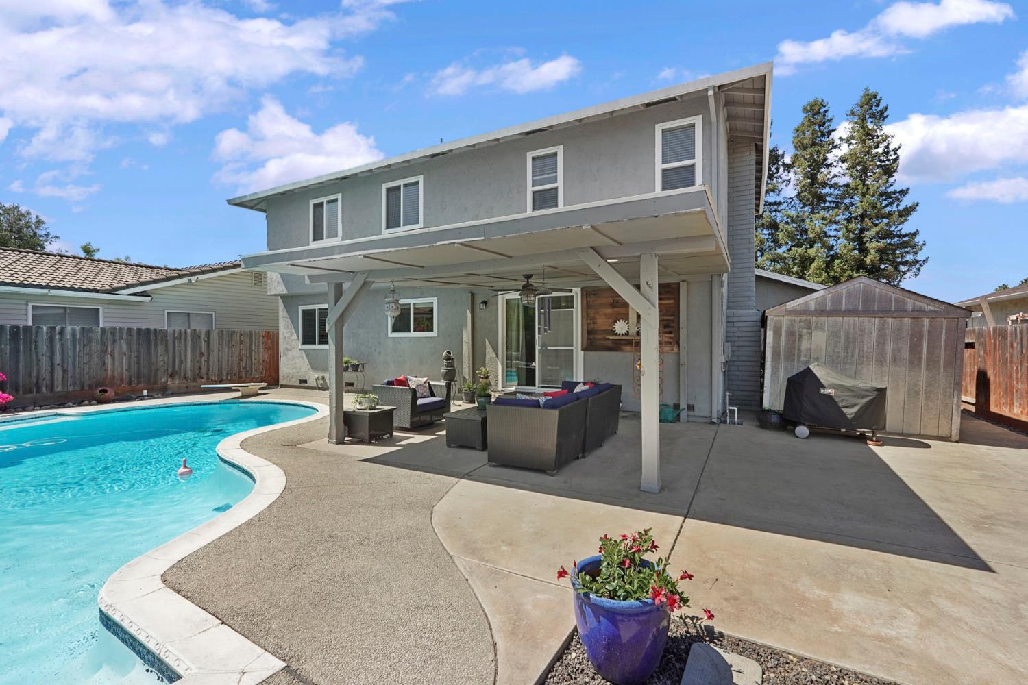 Detail Gallery Image 44 of 52 For 2457 Rockingham Cir, Lodi,  CA 95242 - 4 Beds | 2/1 Baths