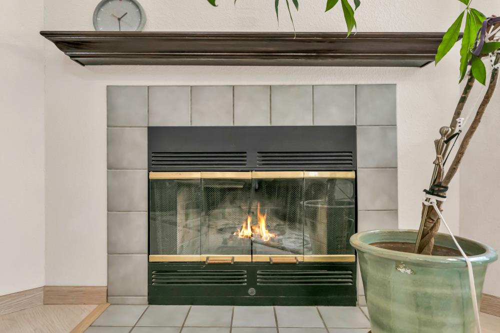 Detail Gallery Image 21 of 59 For 7527 Island Way, Sacramento,  CA 95831 - 3 Beds | 2 Baths
