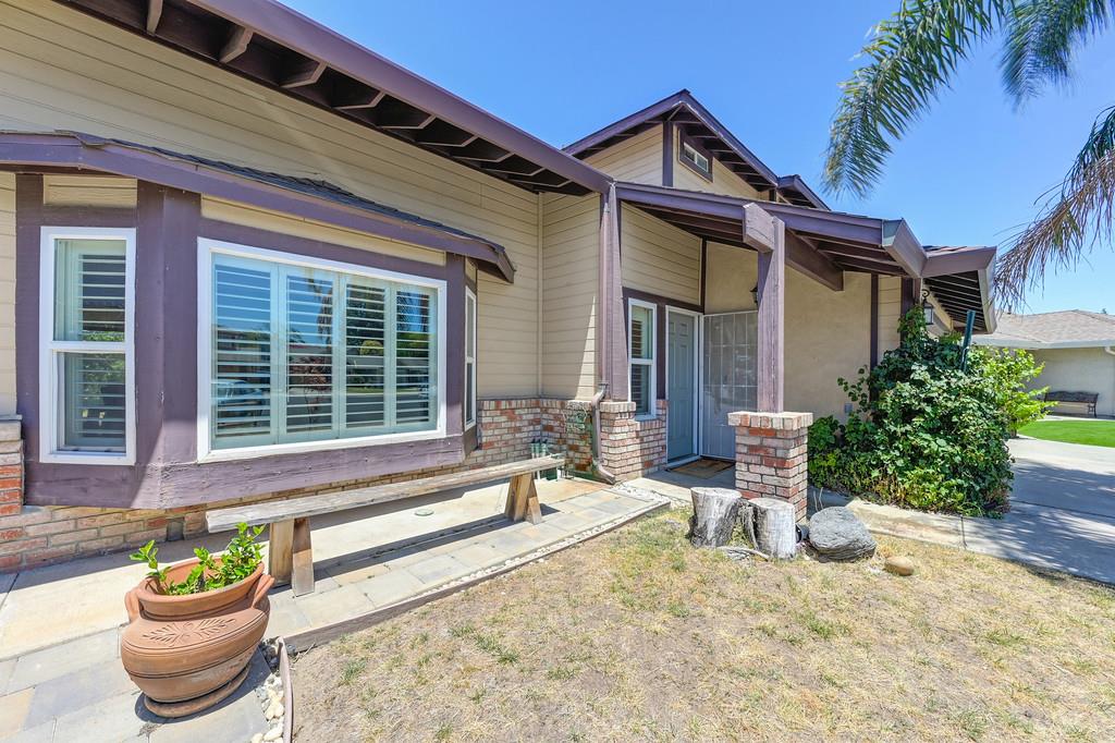 Detail Gallery Image 4 of 45 For 3429 Alisa Ct, Modesto,  CA 95356 - 4 Beds | 2/1 Baths