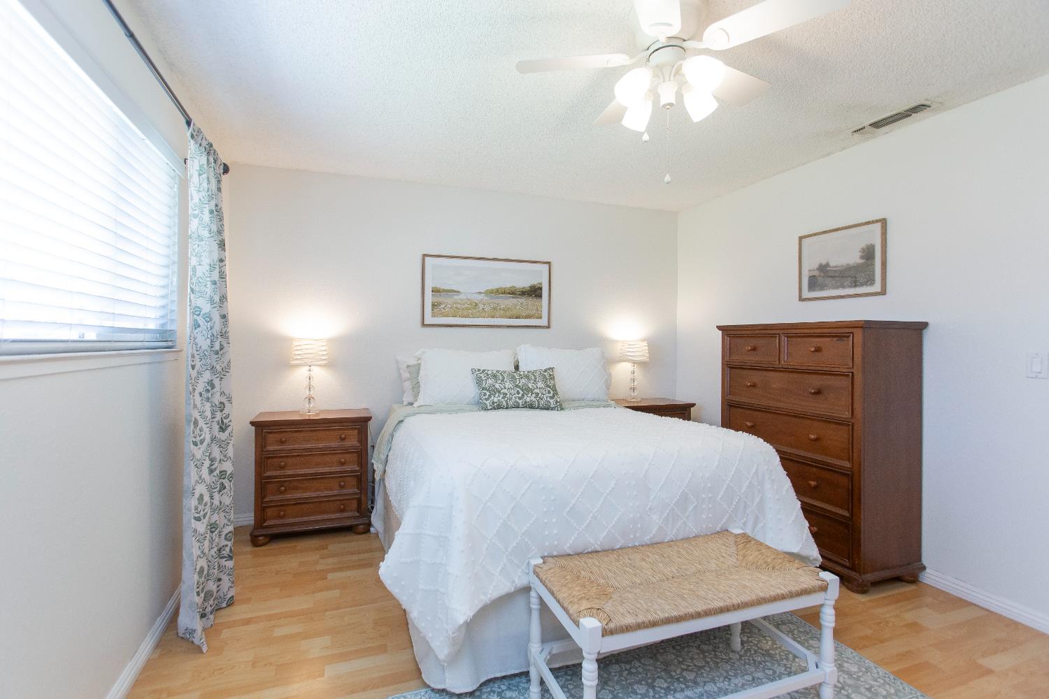 Detail Gallery Image 33 of 49 For 3360 Vanderbilt Ave, Turlock,  CA 95382 - 3 Beds | 2 Baths