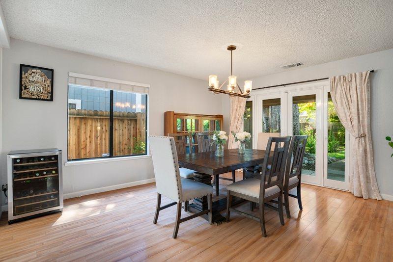 Detail Gallery Image 14 of 33 For 8216 Oakenshaw Way, Orangevale,  CA 95662 - 3 Beds | 2 Baths