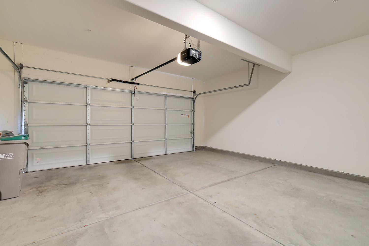 Detail Gallery Image 33 of 34 For 4089 Southampton St, West Sacramento,  CA 95691 - 3 Beds | 2/1 Baths