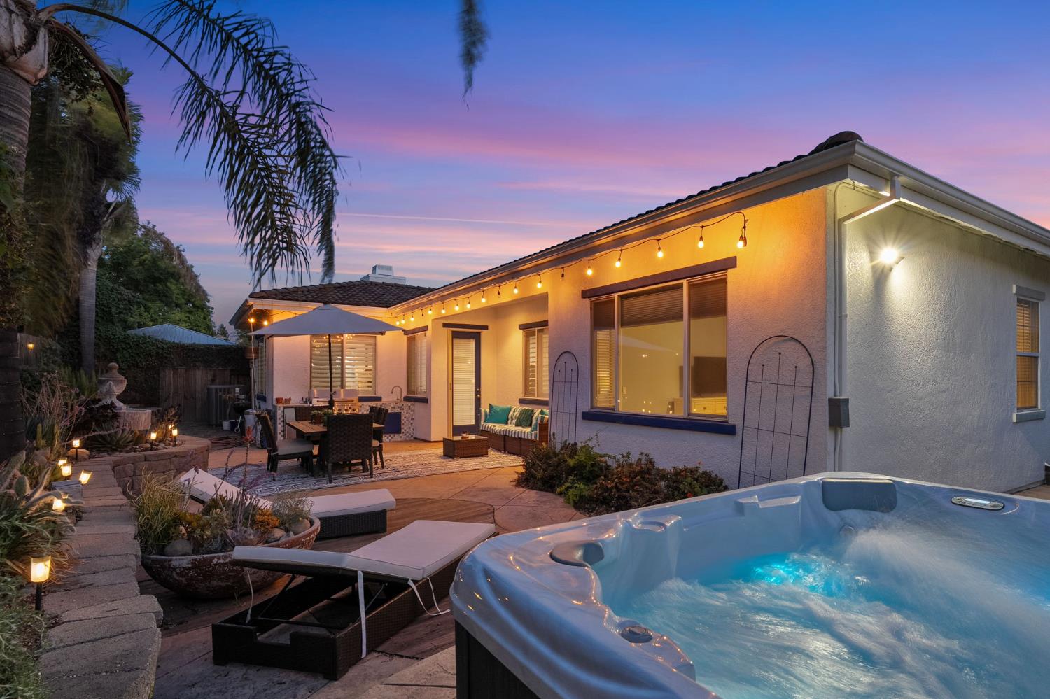 Detail Gallery Image 35 of 60 For 5054 Stroman Ln, Sacramento,  CA 95835 - 3 Beds | 2/1 Baths