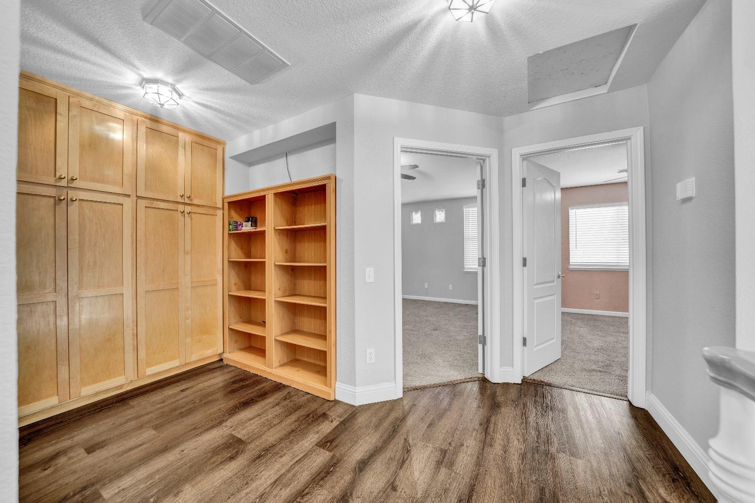 Detail Gallery Image 13 of 45 For 4104 Keepsake Dr, Modesto,  CA 95356 - 5 Beds | 3 Baths