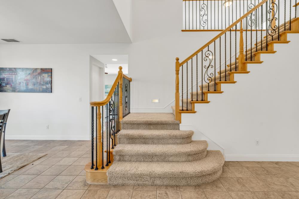 Detail Gallery Image 13 of 60 For 200 Orrington Cir, Sacramento,  CA 95835 - 4 Beds | 3/1 Baths