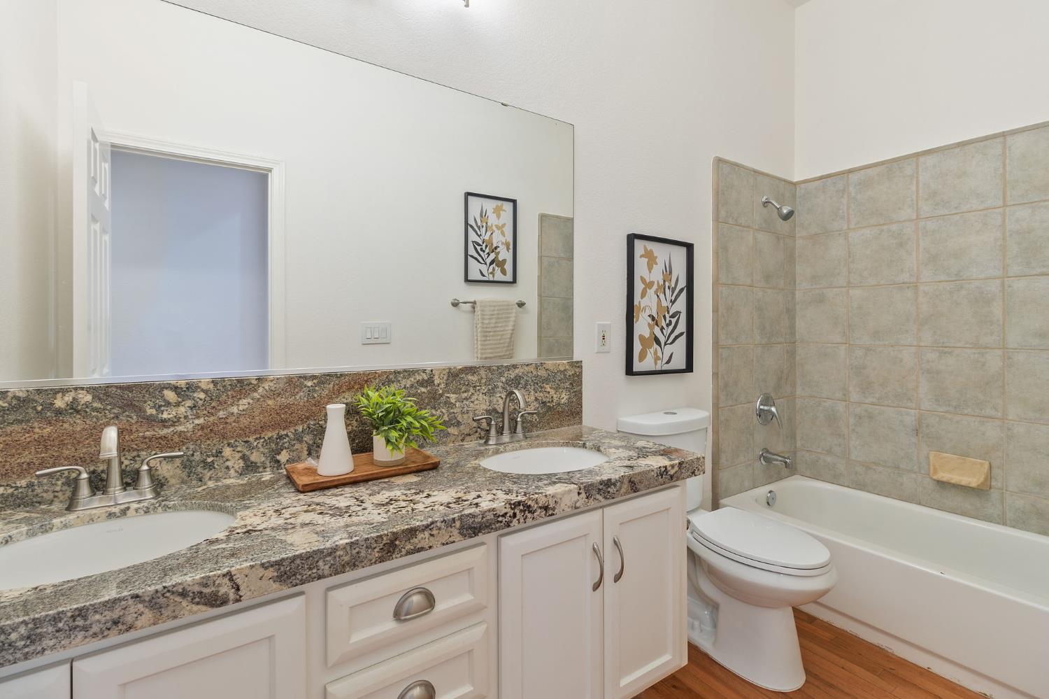 Detail Gallery Image 21 of 32 For 1400 Villette Ct, Modesto,  CA 95356 - 4 Beds | 3 Baths