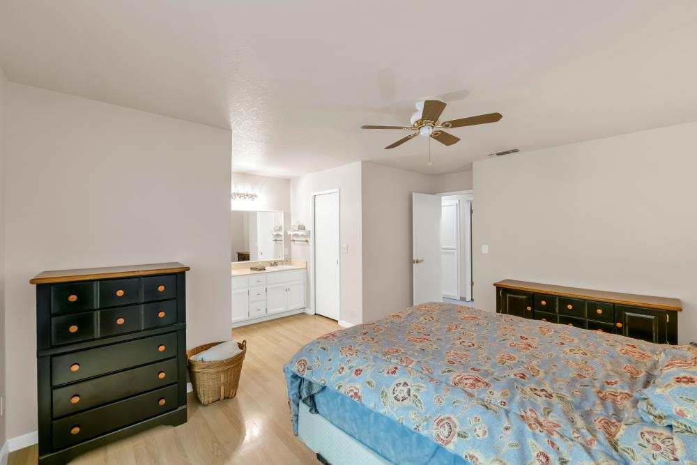Detail Gallery Image 30 of 59 For 7527 Island Way, Sacramento,  CA 95831 - 3 Beds | 2 Baths