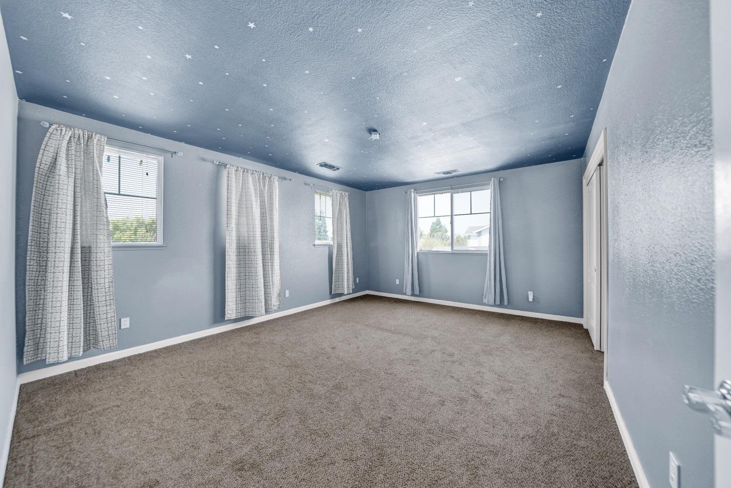 Detail Gallery Image 14 of 45 For 4104 Keepsake Dr, Modesto,  CA 95356 - 5 Beds | 3 Baths