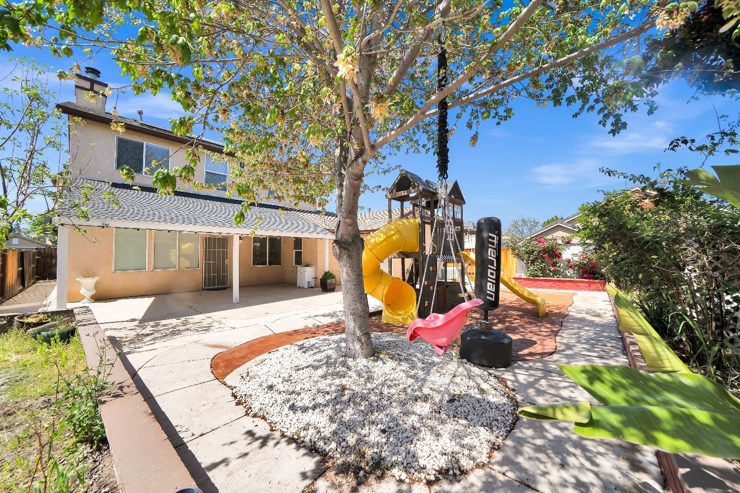 Detail Gallery Image 42 of 45 For 4104 Keepsake Dr, Modesto,  CA 95356 - 5 Beds | 3 Baths