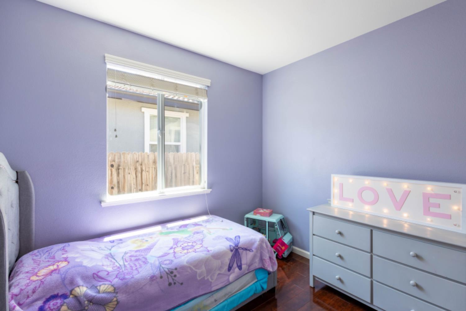 Detail Gallery Image 11 of 34 For 8328 Dandelion Dr, Elk Grove,  CA 95624 - 4 Beds | 2 Baths