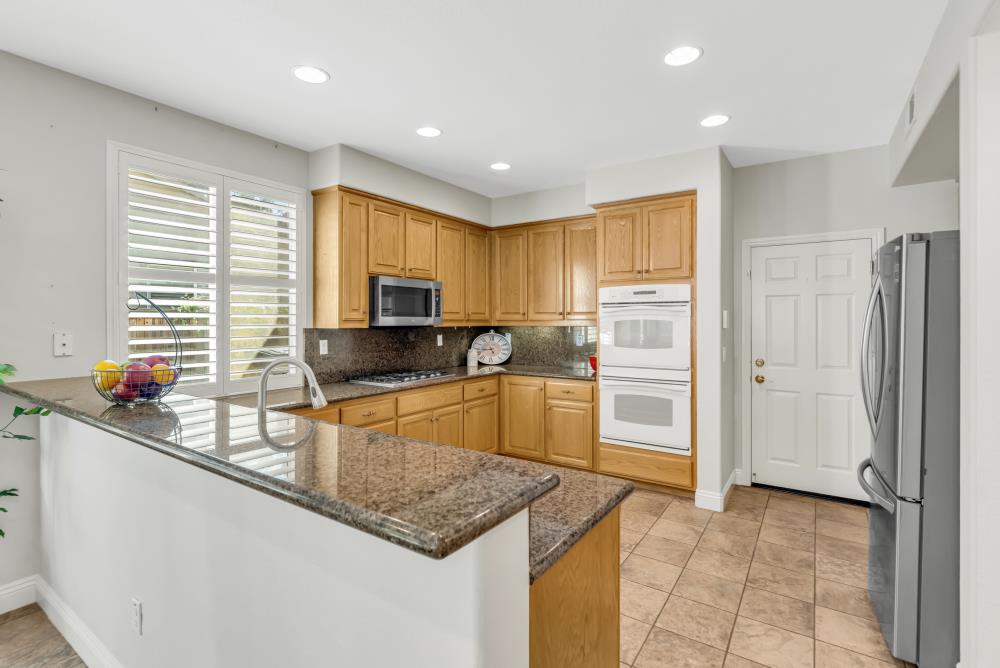 Detail Gallery Image 24 of 60 For 200 Orrington Cir, Sacramento,  CA 95835 - 4 Beds | 3/1 Baths