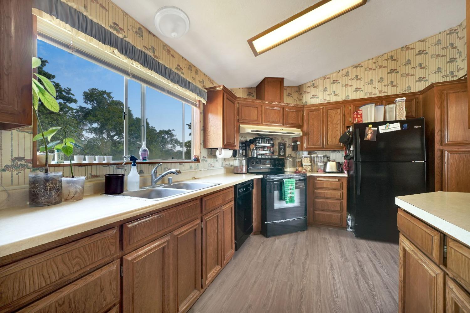 Detail Gallery Image 12 of 43 For 203 Dancie Dr, Wallace,  CA 95254 - 3 Beds | 2 Baths