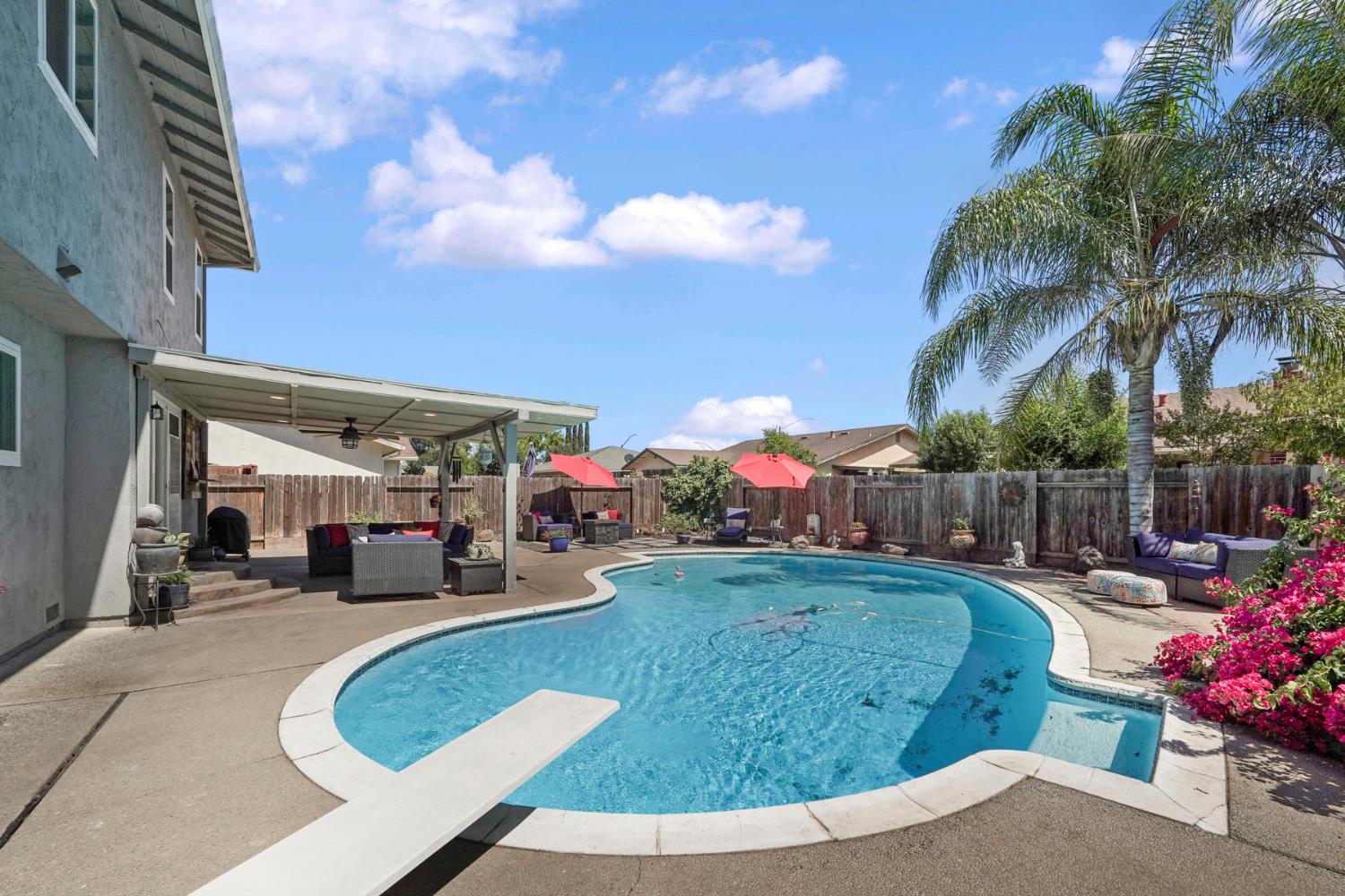 Detail Gallery Image 48 of 52 For 2457 Rockingham Cir, Lodi,  CA 95242 - 4 Beds | 2/1 Baths