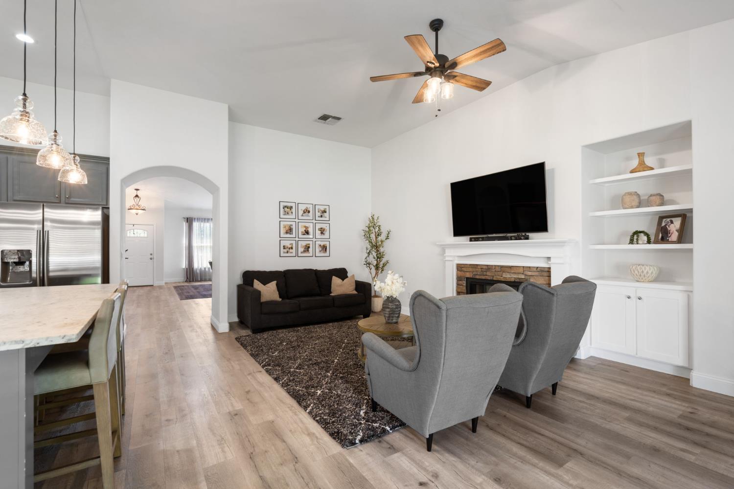 Detail Gallery Image 8 of 26 For 3900 Ginko Way, Sacramento,  CA 95834 - 3 Beds | 2 Baths