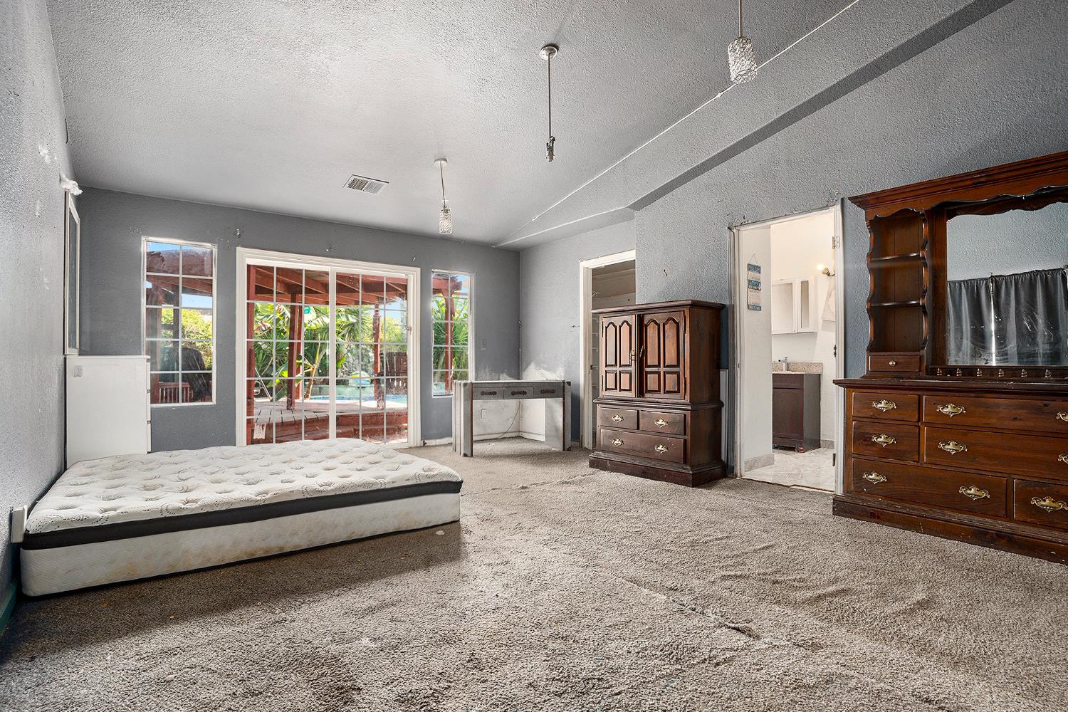 Detail Gallery Image 11 of 15 For 3611 Pine St, Castro Valley,  CA 94546 - 2 Beds | 2 Baths