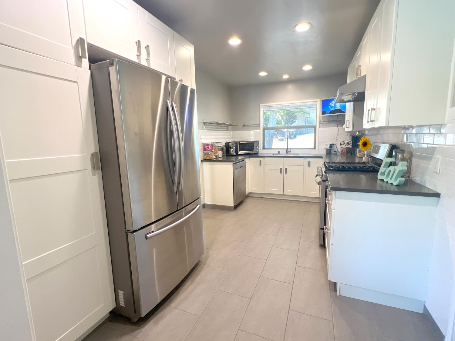 Detail Gallery Image 13 of 35 For 130 Margarido Dr, Walnut Creek,  CA 94596 - – Beds | – Baths