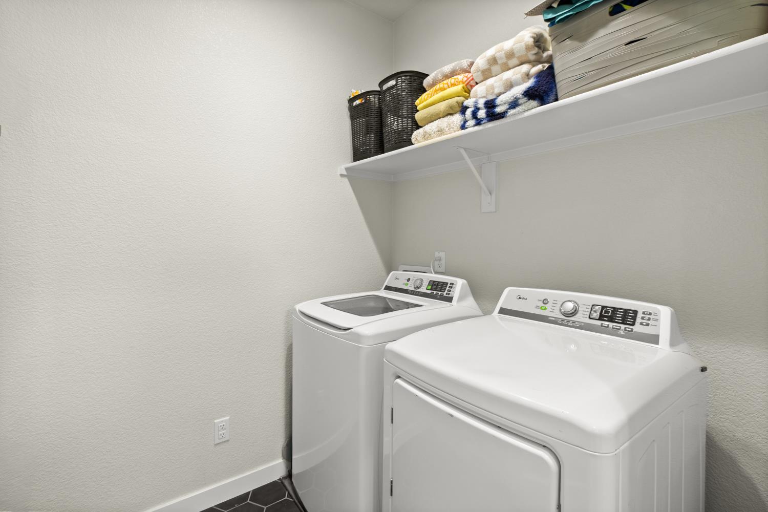 Detail Gallery Image 24 of 28 For 3286 Owl Ct, West Sacramento,  CA 95691 - 3 Beds | 2/1 Baths