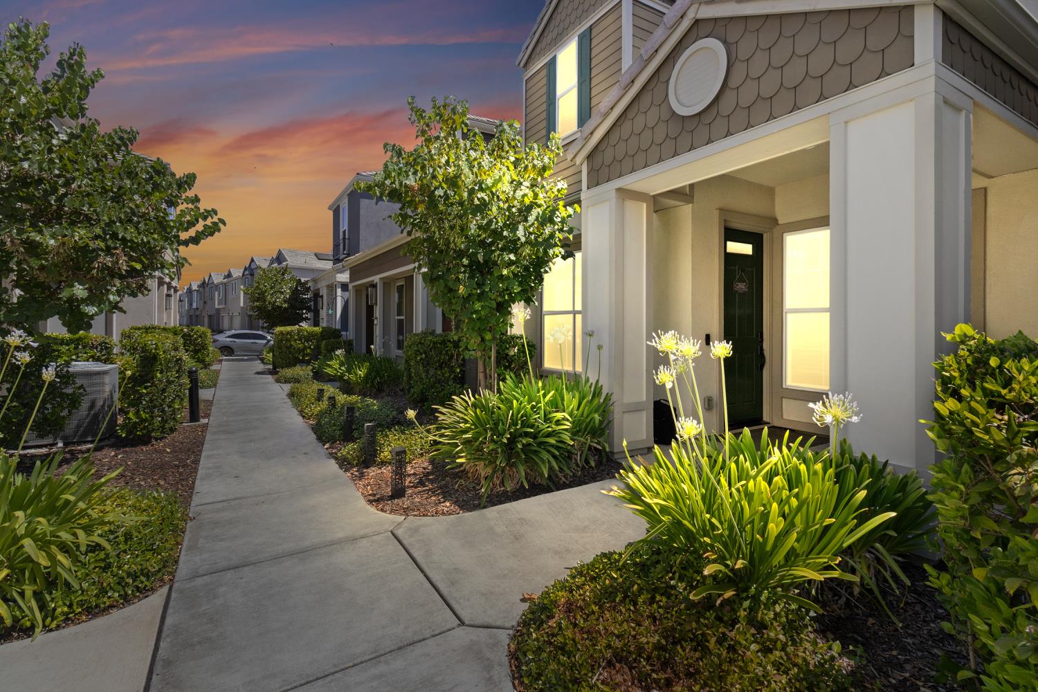 Detail Gallery Image 1 of 28 For 3286 Owl Ct, West Sacramento,  CA 95691 - 3 Beds | 2/1 Baths