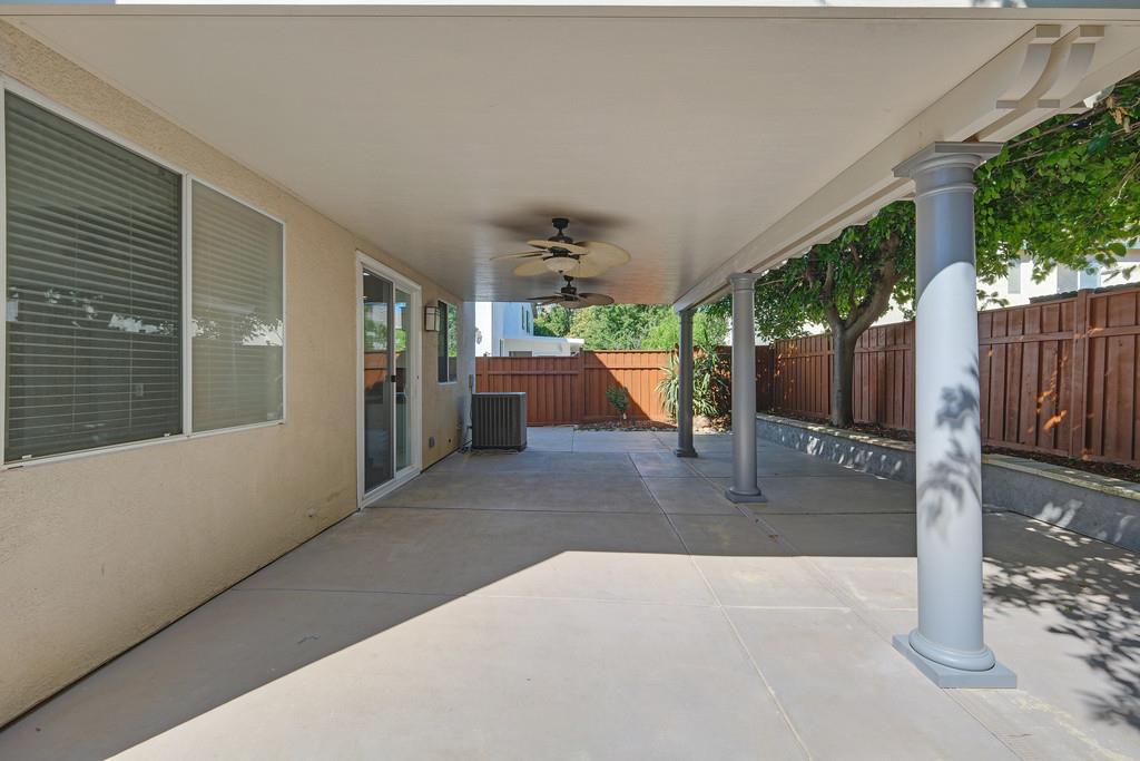 Detail Gallery Image 45 of 47 For 5512 Deepdale Way, Elk Grove,  CA 95758 - 4 Beds | 2/1 Baths