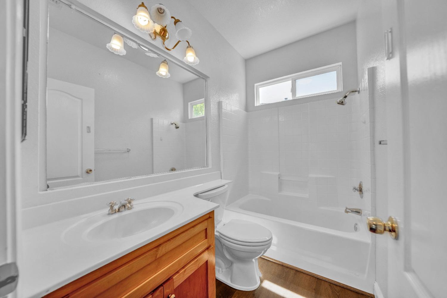 Detail Gallery Image 19 of 45 For 4104 Keepsake Dr, Modesto,  CA 95356 - 5 Beds | 3 Baths