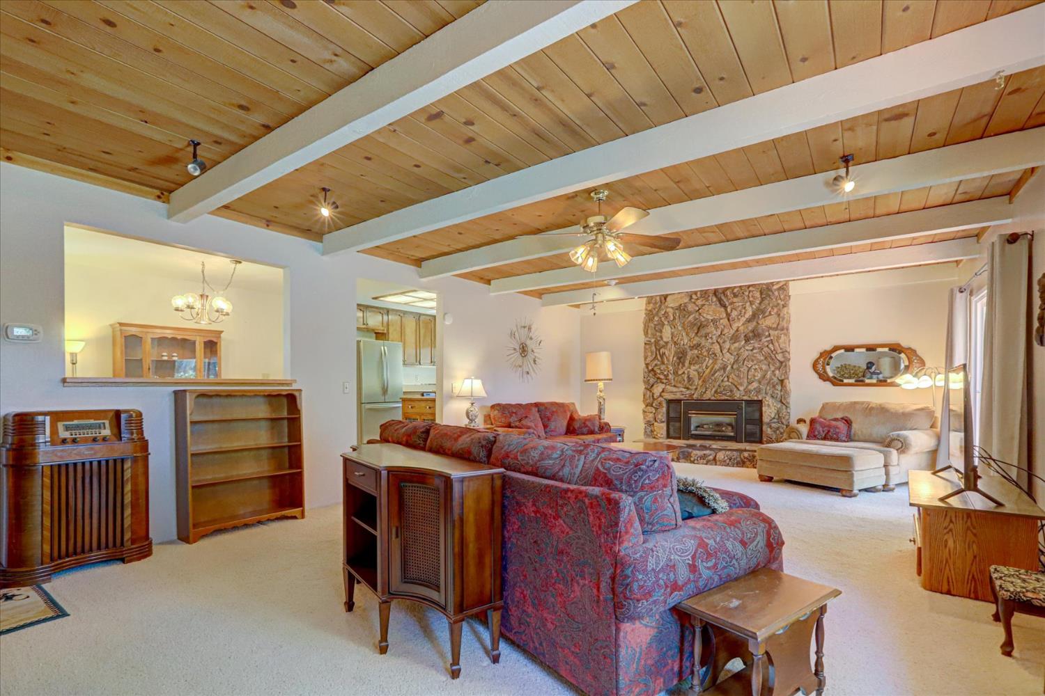 Detail Gallery Image 12 of 67 For 19009 Swallow Way, Penn Valley,  CA 95946 - 3 Beds | 2 Baths