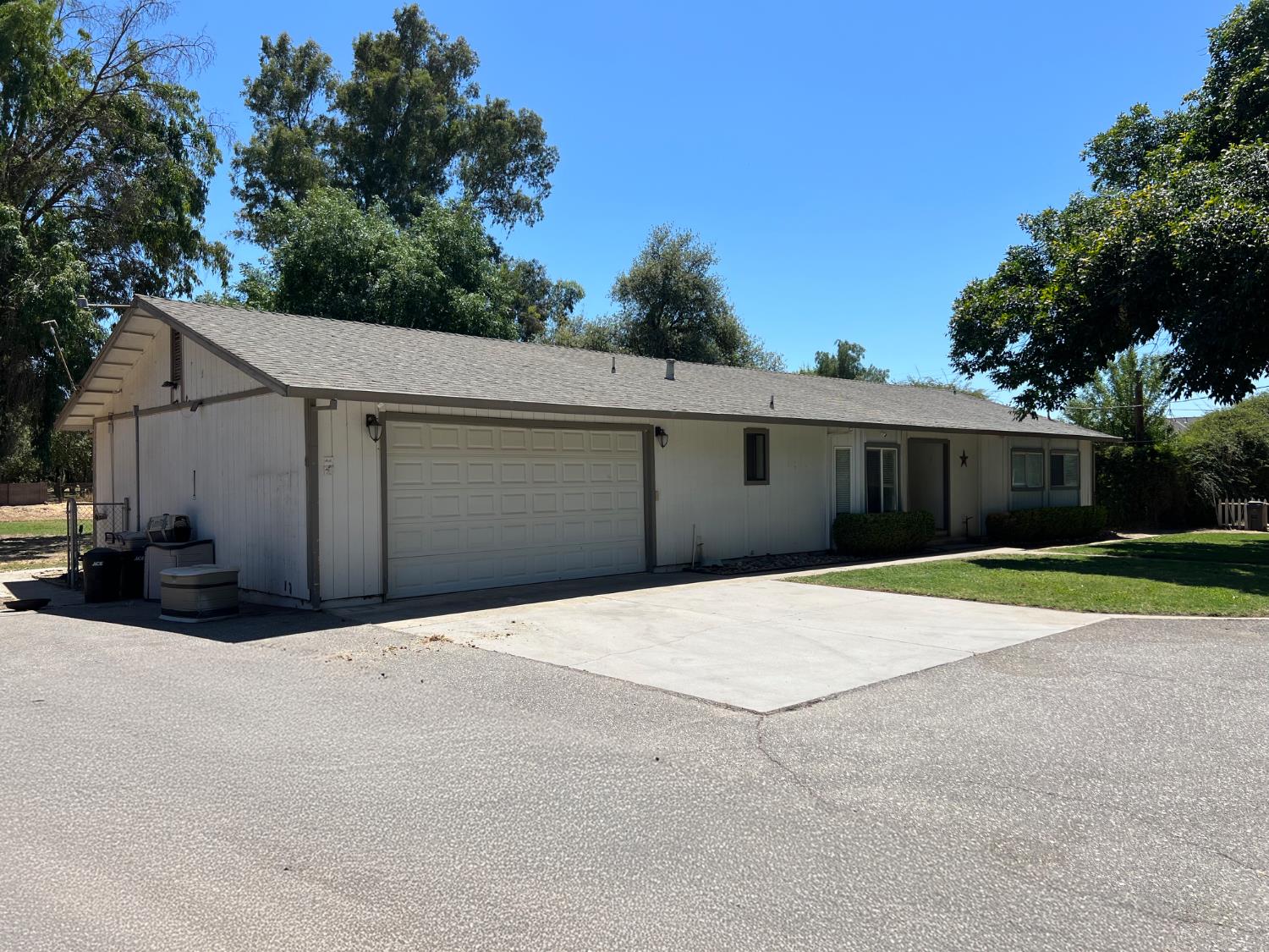 Detail Gallery Image 6 of 71 For 19064 S Harrold Ave, Escalon,  CA 95320 - 3 Beds | 2 Baths