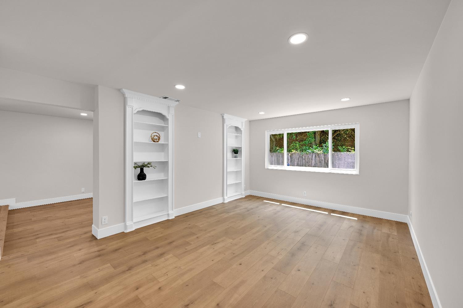 Detail Gallery Image 19 of 38 For 6608 Heatherwood Way, Sacramento,  CA 95831 - 3 Beds | 2 Baths