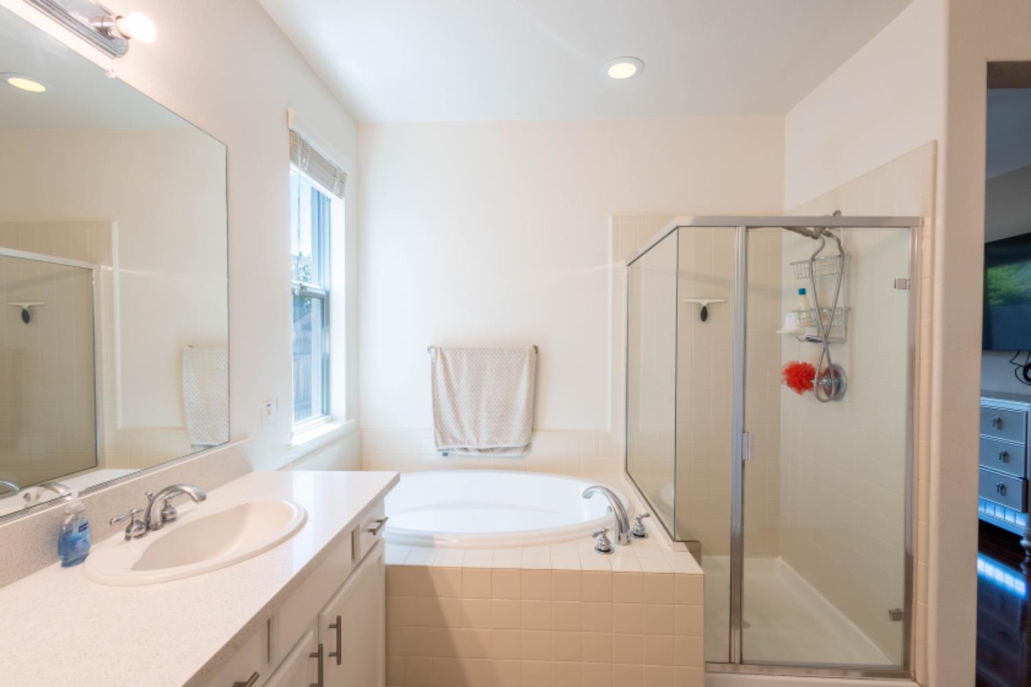 Detail Gallery Image 27 of 34 For 8328 Dandelion Dr, Elk Grove,  CA 95624 - 4 Beds | 2 Baths
