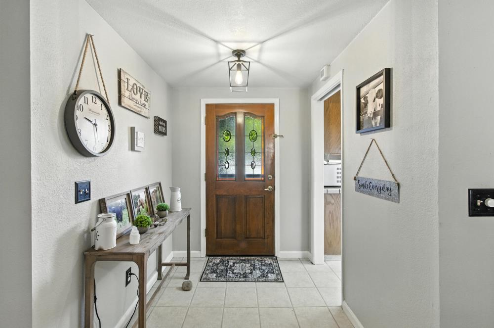 Detail Gallery Image 6 of 36 For 6023 Garden Towne Way, Orangevale,  CA 95662 - 3 Beds | 2 Baths