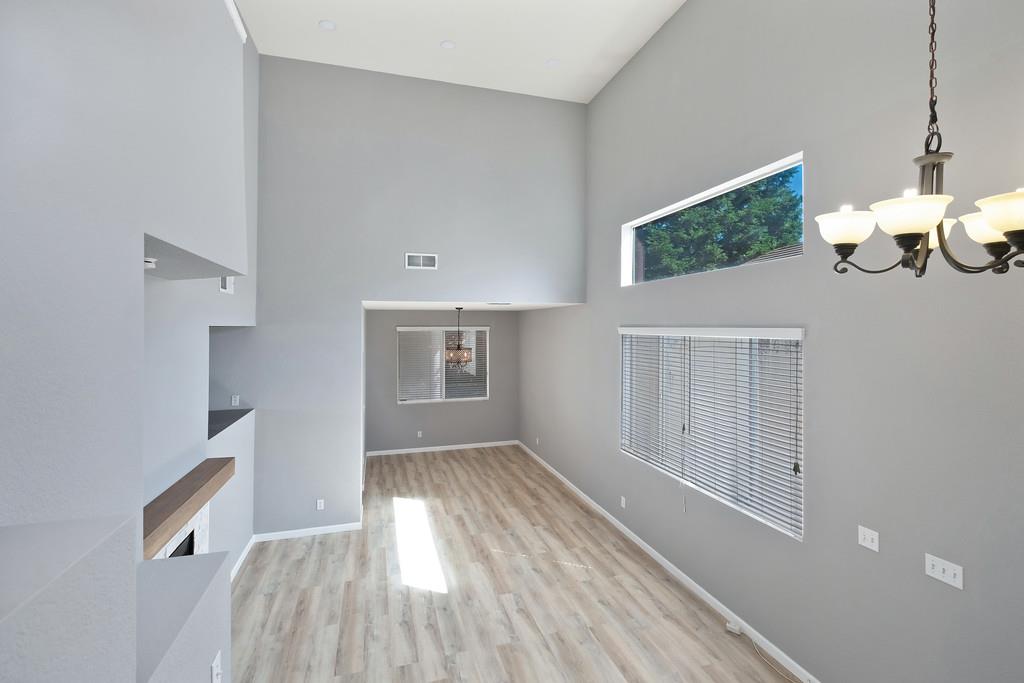 Detail Gallery Image 26 of 47 For 5512 Deepdale Way, Elk Grove,  CA 95758 - 4 Beds | 2/1 Baths