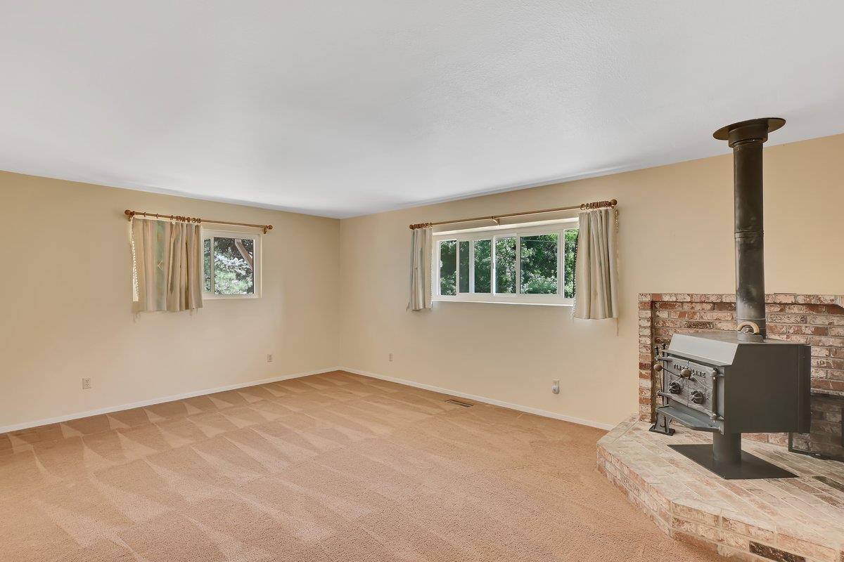 Detail Gallery Image 9 of 36 For 335 Rhode Island St, Grass Valley,  CA 95945 - 4 Beds | 2 Baths