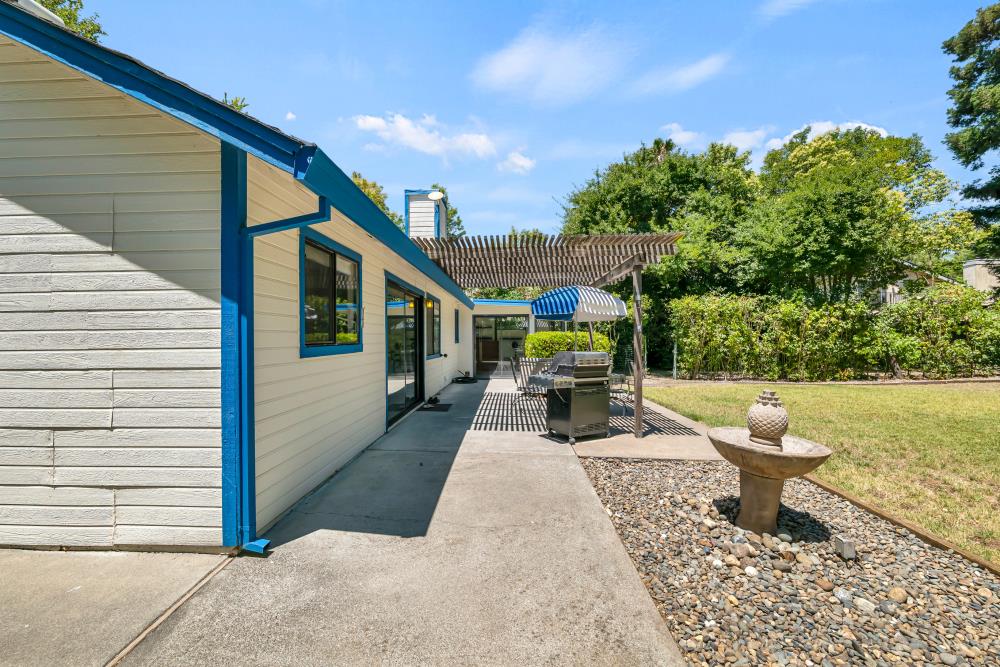 Detail Gallery Image 37 of 59 For 7527 Island Way, Sacramento,  CA 95831 - 3 Beds | 2 Baths