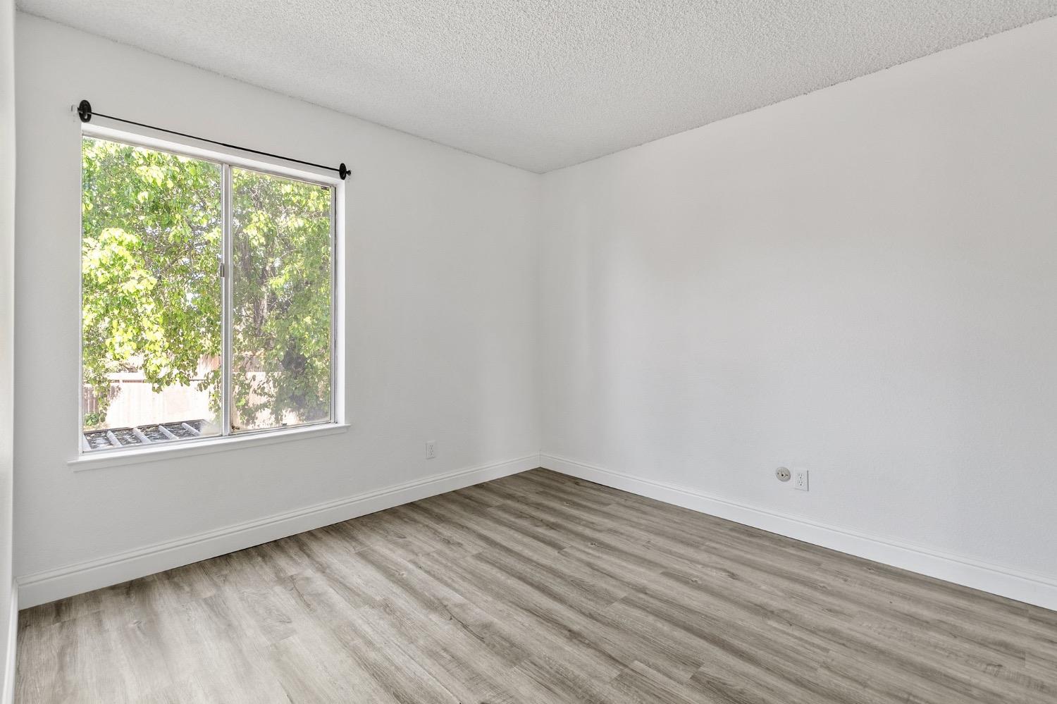 Detail Gallery Image 13 of 23 For 3701 Colonial Dr #164,  Modesto,  CA 95356 - 2 Beds | 1/1 Baths