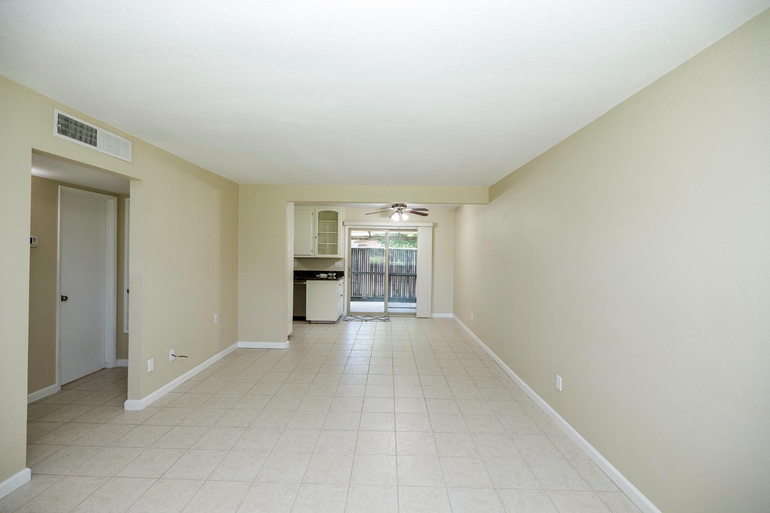 Detail Gallery Image 4 of 26 For 215 Floyd Ave #7,  Modesto,  CA 95350 - 1 Beds | 1 Baths