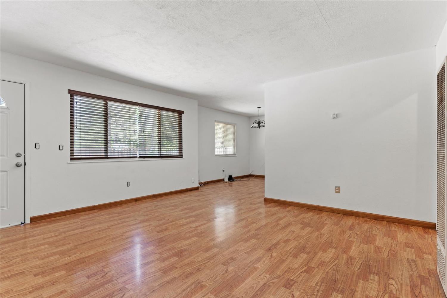 Detail Gallery Image 13 of 59 For 8430 La Porte Rd, Brownsville,  CA 95919 - 3 Beds | 1 Baths