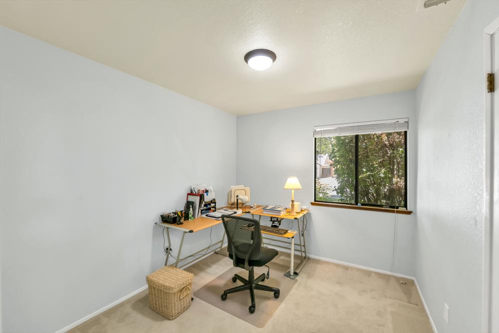 Detail Gallery Image 24 of 59 For 7527 Island Way, Sacramento,  CA 95831 - 3 Beds | 2 Baths