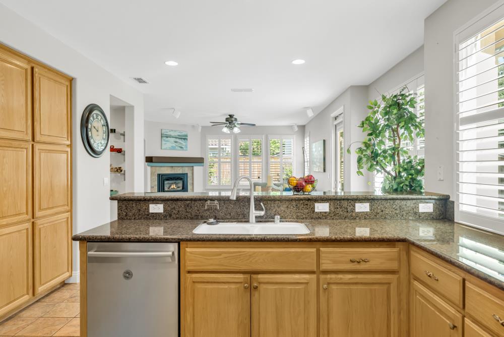 Detail Gallery Image 26 of 60 For 200 Orrington Cir, Sacramento,  CA 95835 - 4 Beds | 3/1 Baths