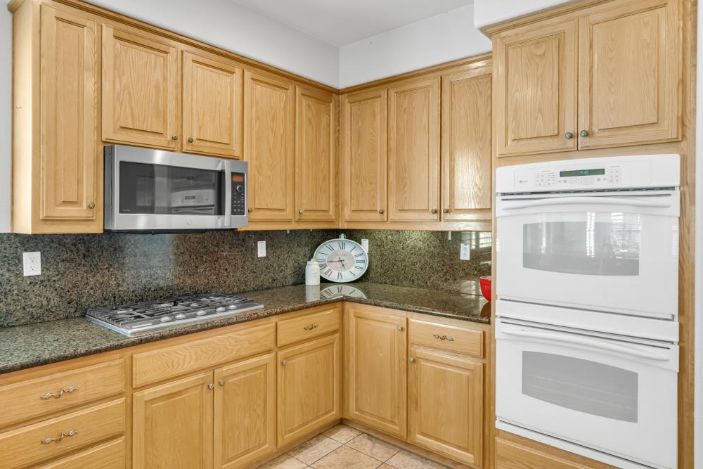 Detail Gallery Image 28 of 60 For 200 Orrington Cir, Sacramento,  CA 95835 - 4 Beds | 3/1 Baths